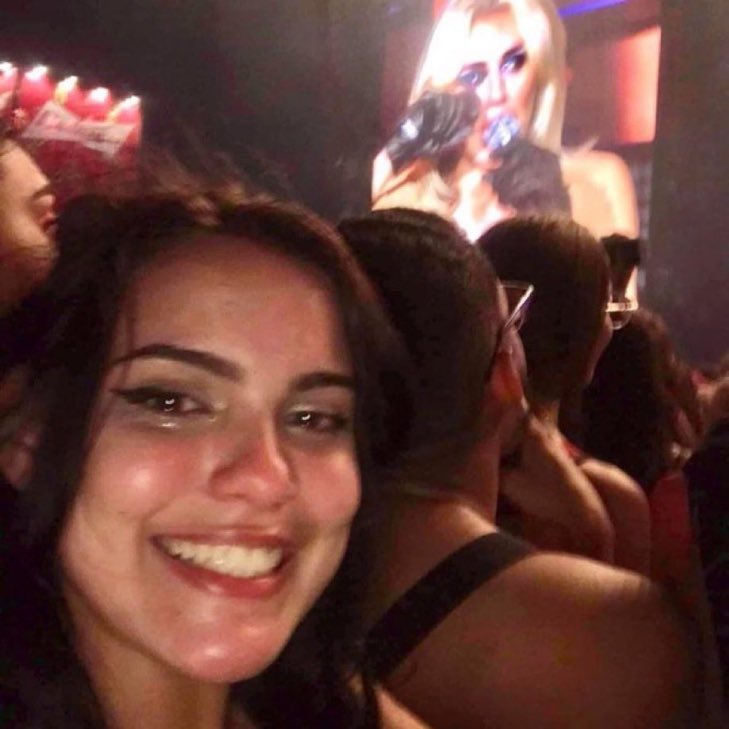 imrafaelbueno's tweet photo. me at younger plastic endless something bass   tour. https://t.co/f9sxp8fZxM