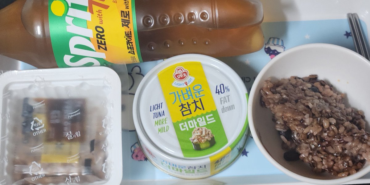 dronemachinegun's tweet photo. 어제 네끼
-스프라이트 제로티, 풀무원 낫또, 오뚜기 참치
-두유, 하루견과, 핵아이셔, 오뚜기 참치, 애호박찌개
-미에로화이바 스파클링제로, 오뚜기 짜슐랭+3분짜장+버터삼겹살
-허쉬 퐁당 쇼���라 케이크, 풀무원 낫또, 닭가슴살

단 게 땡긴다...! https://t.co/0vLqhEp2qW