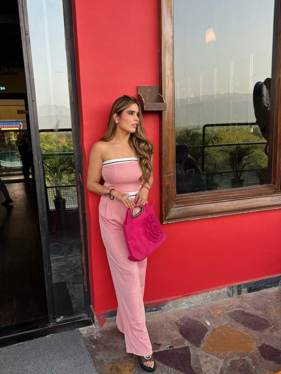 renatokbc's tweet photo. New look, new hair, new vibes. Feeling amazing after this stunning transformation. Thank you @hairport_by_naresh for the gorgeous new look. Outfit: @trenbee_ https://t.co/JcsaOOVHr3
