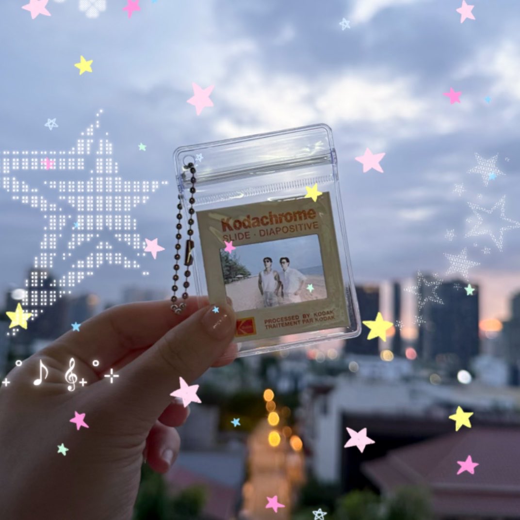kypnaravit's tweet photo. .    ·　 ·  ⟡‧⁺
 ˚ ꣑୧ ·　　　　 　 
pls kindly rt,  “Keychain”

Give away  for #PeekAPooo_Fanmeet  💟

Only 45 ea for People of Pearlpeak—

See you at our place￼💫

🏢: Lido Hall 2
💌: 6 Sep 2026
⏳: tba 

มาเอาไปเถอะน้าาา🥹

((( #PearlPeak #เพิร์ลพีค 🐶🐰 ))) https://t.co/p6y5pHFvu2