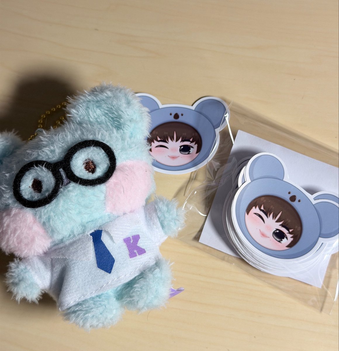httpwaox's tweet photo. ได้รับสติ๊กเกอร์แล้วค่า 🩵🩵 ผลิตไวมาก ๆ สีสดชัดคับ แม่ค้าน่ารักอีกด้วยค่ะ ไว้จะกลับมาใช้บริการอีกนะคะ (ﾉ^ヮ^)ﾉ*:・ﾟ✧

#รีวิวSKStudio https://t.co/cdfw9846jR