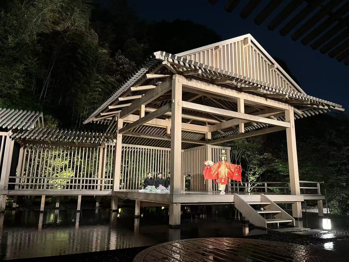 Valen_atoms's tweet photo. “能”剧、和我以前在贵州看的傩戏很像、都是起源于巫傩文化…………
所谓巫傩文化就是上古先民为了驱鬼逐疫、祈求平安而举行的一系列仪式活动………… https://t.co/Ff7NgUW5gZ