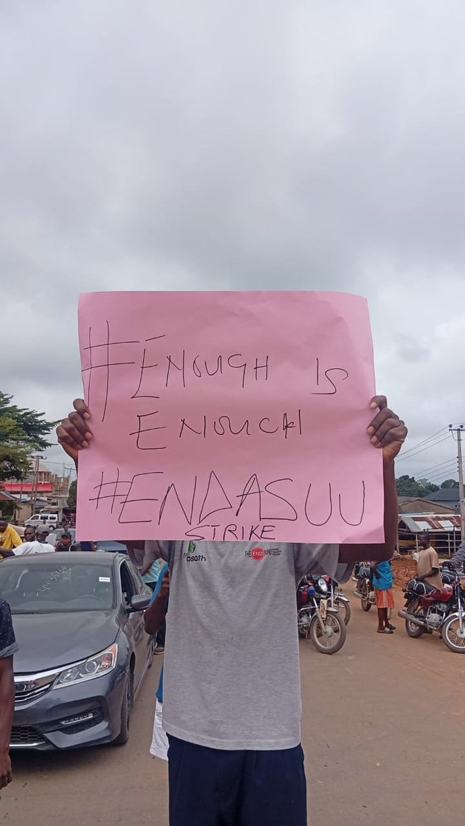 Gbolaro2's tweet photo. We will remain on the streets until the needful is done. ✊️✊️

Our lives matter. Stop wasting our time and destroying our future. Don’t let 4 years turn into 6 years. We deserve to graduate on time and move forward with our lives.

@LuckyAiyedatiwa
@PoliceNG https://t.co/rhlyL52HGo