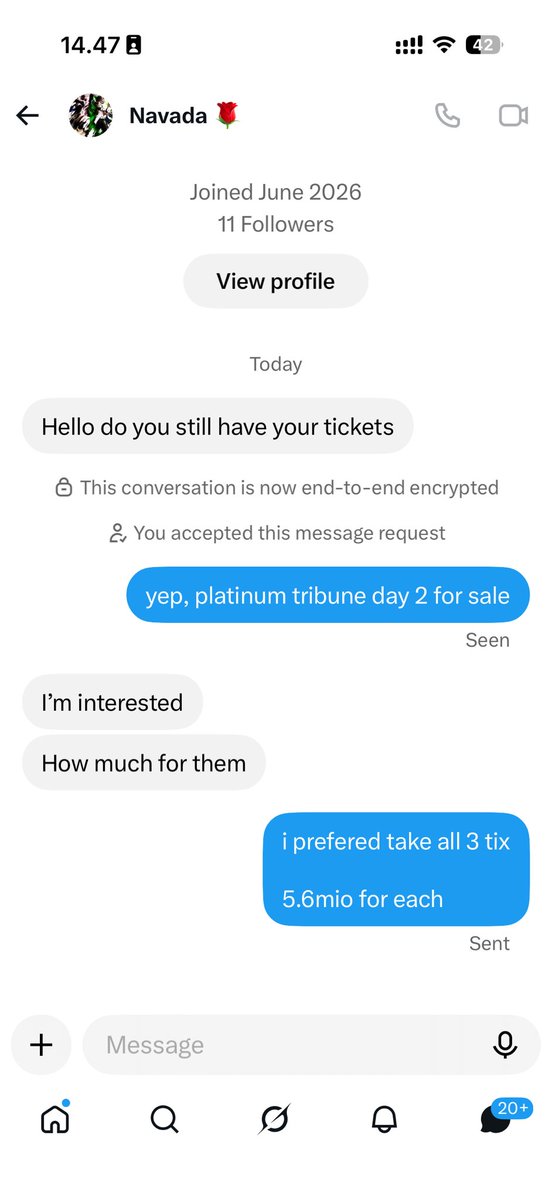 pweacchy's tweet photo. GUYSS HATI HATI YAAA!

buyer scam, ngakunya orang luar, but sepertinya org indoo? englishnya kayak google translate.

tapi akunnya udah hilang kayaknya!!😔
aku ga kena scam karna search usernamenya, thanks ya kakkk u’re my life saver🥹🩷

@navadashd0 itu akunnyaa https://t.co/WUqDF5DWqd