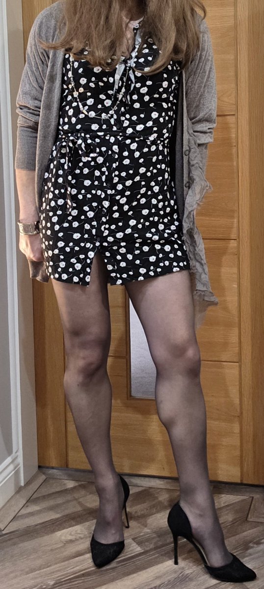 nicolamason84's tweet photo. Today's heels and legs 👠 #stockings #heels #tights #pantyhose #highheels #hose #pantyhoseperfection https://t.co/0EsIYqHhAk