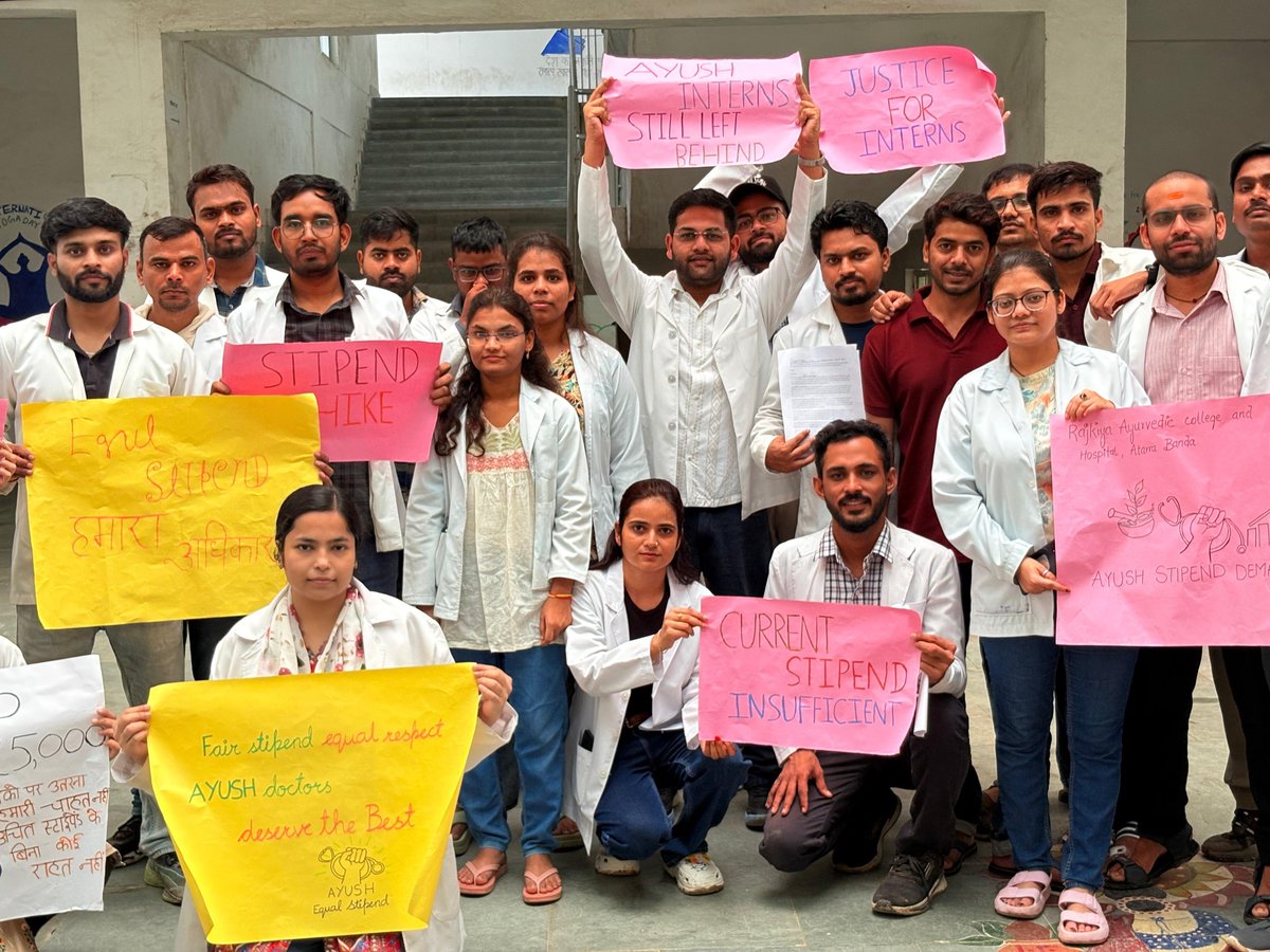 RICHATIWAR6rmv's tweet photo. “सम्मान वही, जो मेहनत के साथ मिले — AYUSH Interns को ₹25,000 stipend मिले!” ✊
@ayushupdept
@dayalugurubjp @SureshKKhanna @CMOfficeUP
@upayushdept @moayush
#25kforAYUSH #hikeAYUSHstipend #AYUSHInternsUP https://t.co/V0UAzgpSyM
