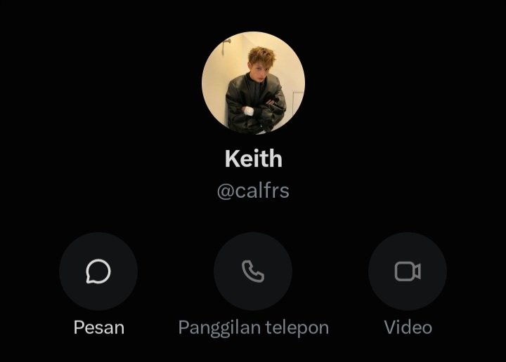chaoyufine's tweet photo. ini ya guys oknumnya.. "keithara" @.calfrs, au dah nama asli atau ga. gue percaya karna dia nih meyakinkan dan dia nih jg acc moots gt, suka ngebalesin mootsan nya. gue tiap hari pantau akunnya &amp; suka ngebalesin org yg minat ini itu dg HAND CARRY. yaudahlah guys, be safe ya 🙏🏻 https://t.co/hgChXYO1mc