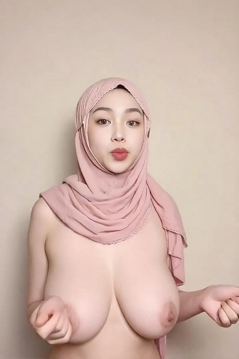 kucingnakal75's tweet photo. Open free request edit foto ai buat yg follow. Yang minat kirim langsung fotonya di DM. Sslective. Klo tipe gw, Ntar gw pilih. https://t.co/ks86P4XXhT