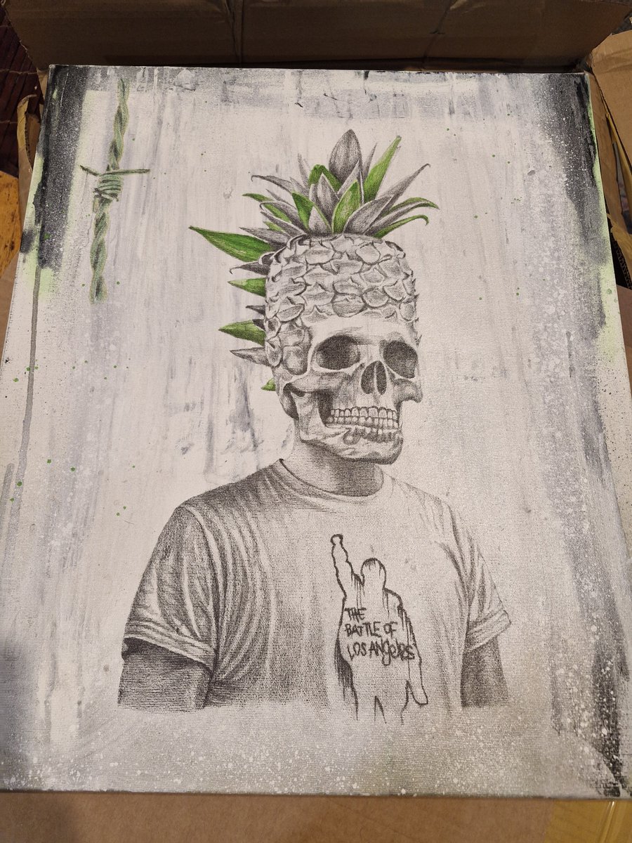 buzzboyccc's tweet photo. Collectors collect!

Back to non digital art

Nothing beats the tactile feel of traditional art

As much as I love the pineapple punks NFT collection, this piece 'The Battle of Los Angeles' by the same artist @thisisludotwee1 hits way harder

Thanks Ludo 🥂 https://t.co/dXOEzGkTFa