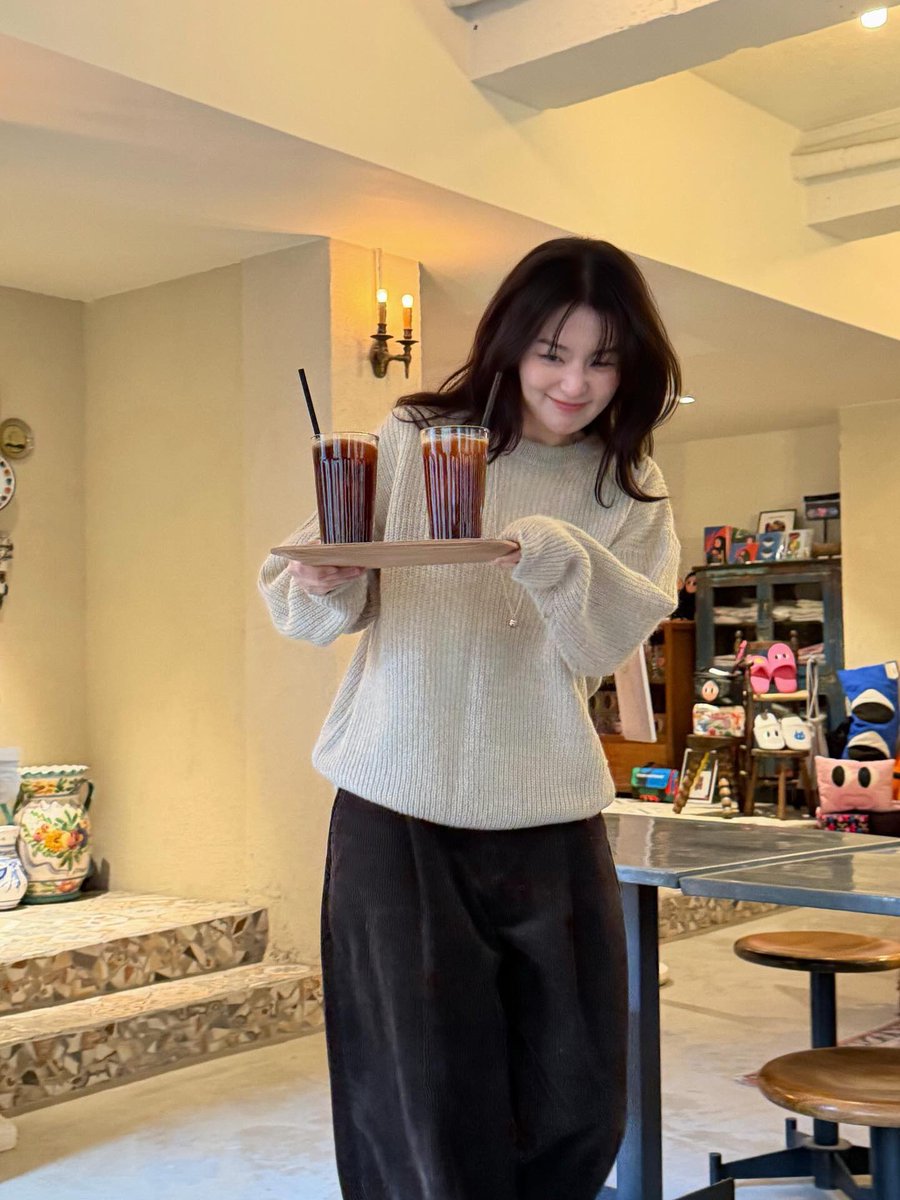 fi1txr's tweet photo. 어떤 가능을 느낄 수 있는 슬기 사진.. https://t.co/0Hld42Spvx