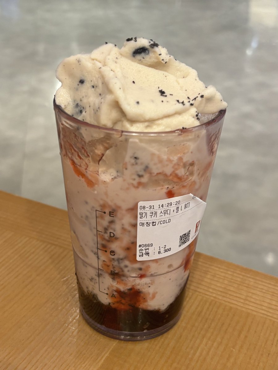 muktoday's tweet photo. 돈까스김치우동, 콘소메옥수수튀김, 파인애플맥주
딸기쿠키스무디+펄
레몬크림바스크치즈케이크
cu제육도시락 https://t.co/W4QlaVQNa1