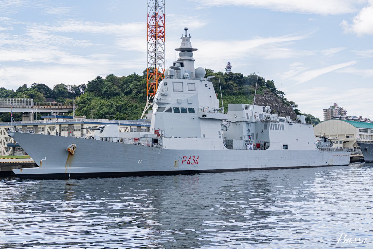 Bassanova03's tweet photo. イタリア海軍パオロ・タオン・ディ・レヴェル級哨戒艦ジョバンニ・デレ・バンデ・ネッレ(P434)🇮🇹⚓️
Italian Navy Thaon di Revel class patrol vessel Giovanni delle Bande Nere.
Marina Militare Classe Thaon di Revel Giovanni delle Bande Nere. https://t.co/JoieVbgbz5