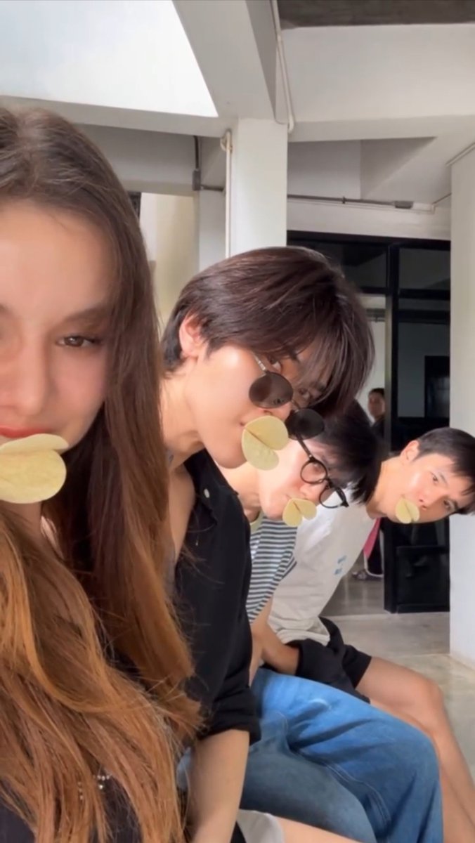 dn_jchen's tweet photo. น่ารักกกกกกกกก 🐣😆🤏🏻

#IWillAlwaysSaveYou
#dunknatachai https://t.co/itCVFKhOc1