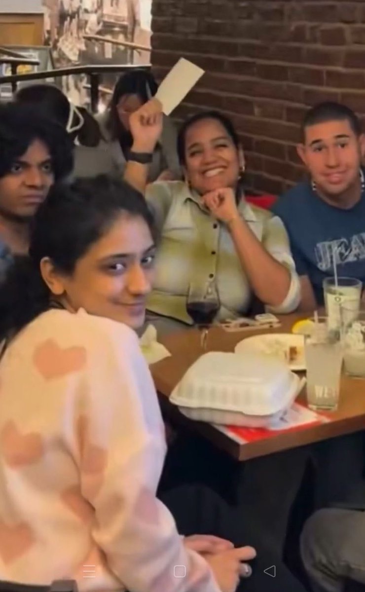 VijayGajeraO's tweet photo. Ananya Swaroop, another friend of yours in this video, has received her degree.

Where is your fraud, @abhijeet_dipke 🤡 https://t.co/pvAi0nwh5J