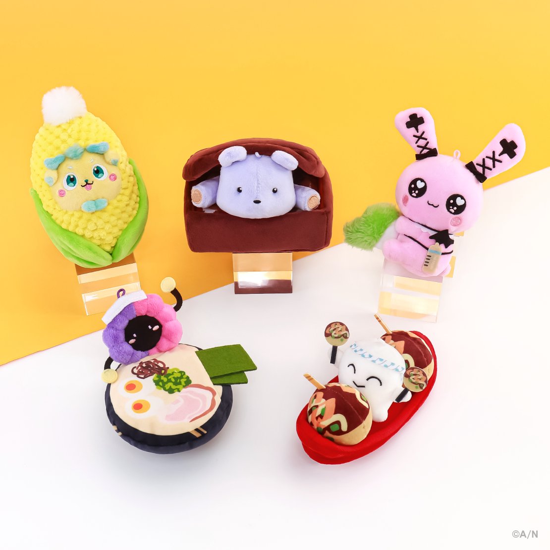 nijisanji_app's tweet photo. 『とらべる！マスコット』グッズ詳細はこちらから！

▼9/7(月)18:00より販売開始！
https://t.co/yfTvpik4JP

▼#にじストア6周年 特設サイトはこちら
https://t.co/PGE3LMUrlN https://t.co/x2eV2LORvW