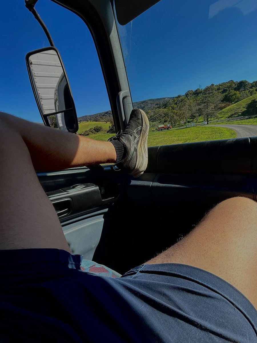 aussiealpha03's tweet photo. #thirstythursday 
my account is thirsty for more drains and i’m thirsty for some beers. Be good to me subs🤞🏼

Findom Cashmaster Cashgod https://t.co/EEJcB0fh6s