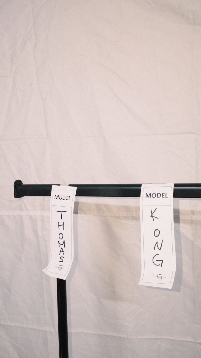 ForThomaskongTH's tweet photo. 📸 Igs Update (030926)
: aacchiiss 

🤍✌🏻

#MMAM 
#SeoulFashionWeek2027ss  
#tthomastc #kongjiro https://t.co/rq8pDTxfut