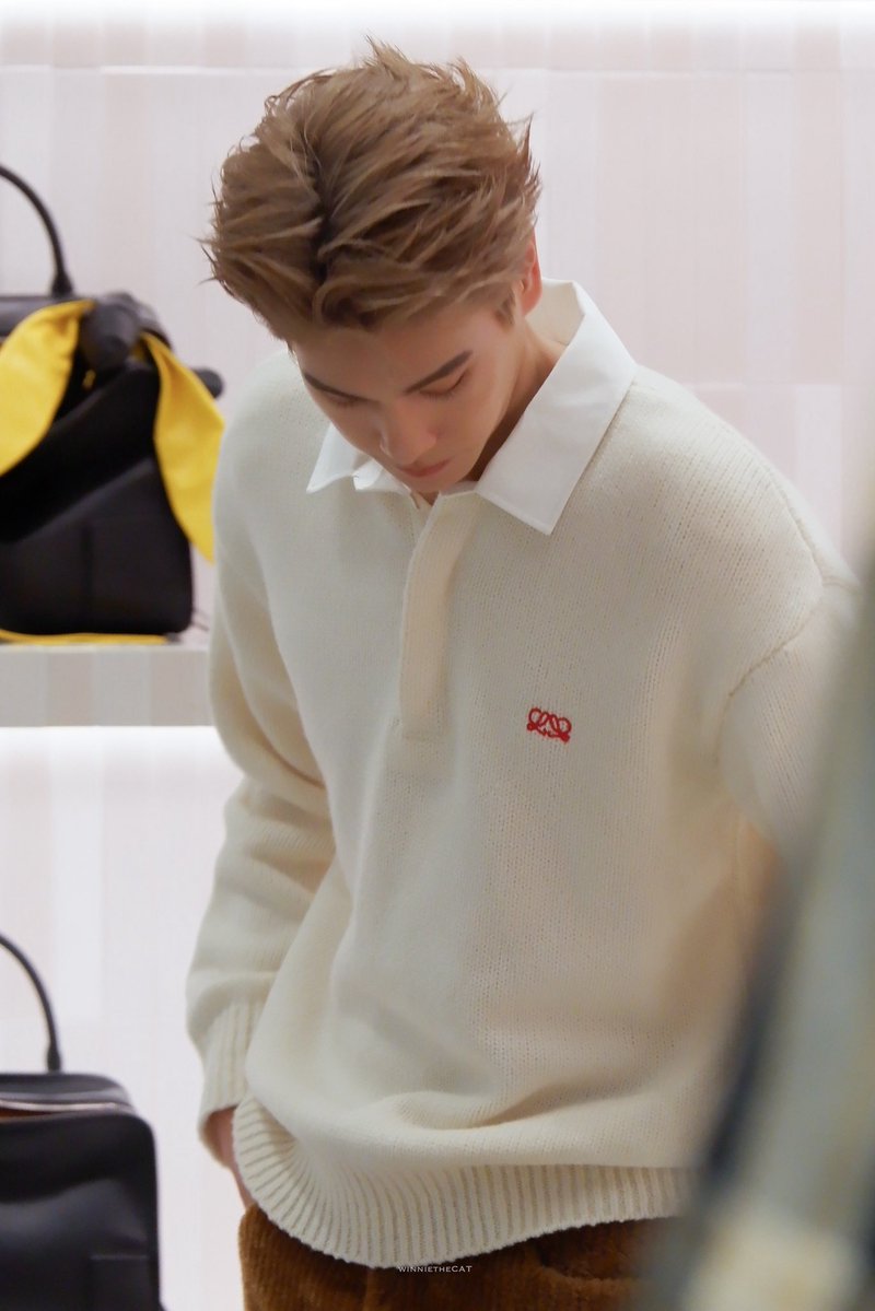 _winnietheCAT's tweet photo. 🍑

PHUWIN LOEWE FW26 PRESS

#LOEWExPhuwin
#phuwintang @phuwintang https://t.co/VbO9Od89rw