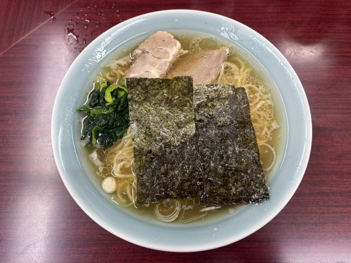 yadannakashima's tweet photo. 水ダウ・国道󠄀ラーメンマラソンありがとうございました‼️パート2

・中華料理 とらの子@蓮沼
ラーメン
醤油スープに、中華料理的な香辛料などのパンチが加わるため、茹でモヤシなどの多めの野菜とのバランスが取れています！
󠄀ラーメン以外のメニューも気になるお店！

・󠄀ラーメンビッグ@矢口渡
元󠄀ラーメンショップで取材拒否のお店！
収録中もずっと話してくれて、常連客からも愛されていました！笑
雑味の少ないじんわり染み渡るスープは、レンゲが止まらずけっこう飲んでしまった！

・󠄀ラーメン日本一@武蔵新田
󠄀ラーメン
駅近で利便性が高く、地元にあったら行きたくなる街中華的なお店！
見た目以上に、魚介系のスープの出汁感もしっかりあります！
セットメニューも豊富！

#水曜日のダウンタウン