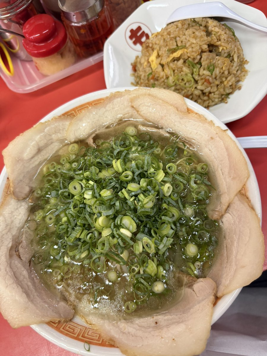 tsu_ru326's tweet photo. もっこす🍜 https://t.co/JcEsVukcTv