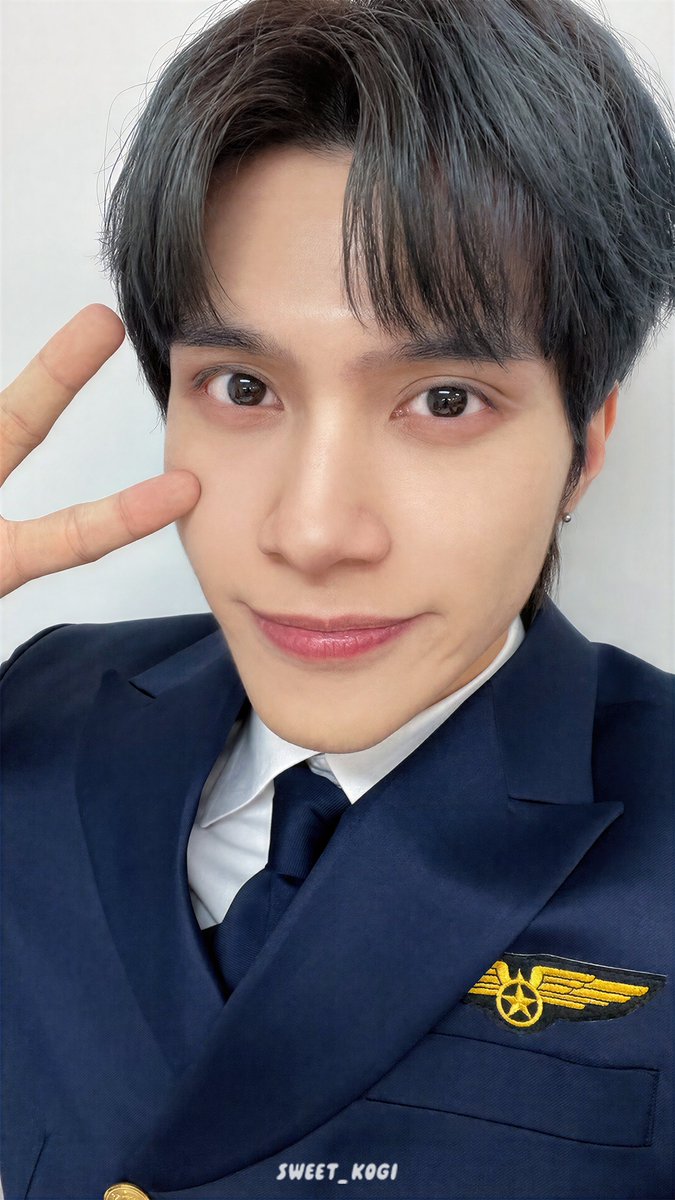 sweet_kogi's tweet photo. 비행 준비 헨드리
Ready for Takeoff HENDERY

#HENDERY #헨드리 
#NCTZONE #엔시티존
#READY_FOR_TAKEOFF #비행준비