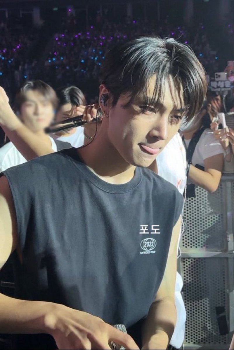jkeyngz's tweet photo. Sooo I need this man in my bed in 5 secs…… https://t.co/pT2HHwTDcG