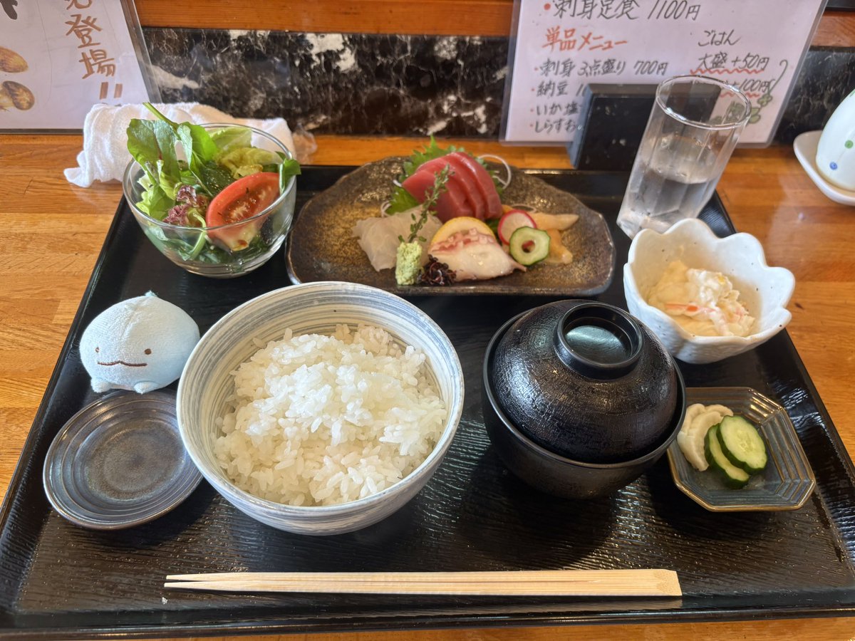 suu_qi's tweet photo. 刺身定食が食べたいんだよォーーーーー https://t.co/whNkjbk7po