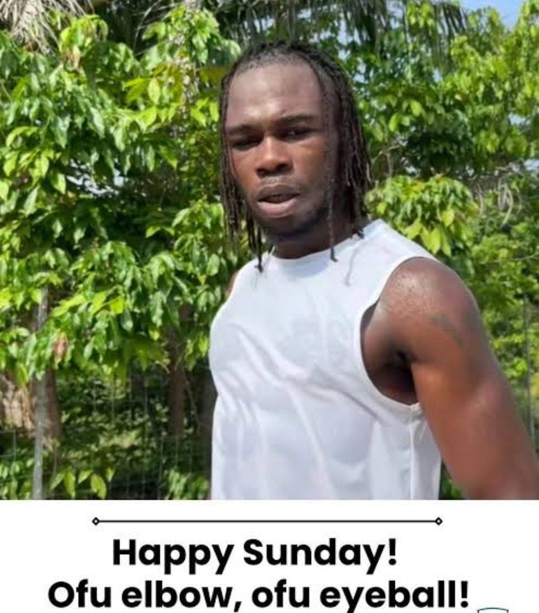 kingvis001's tweet photo. Day never break fully,  Davido don first lunch Erigga ofu elbow, ofu eyeball😂, today's not Sunday but HAPPY SUNDAY https://t.co/ebdcxoP3dd