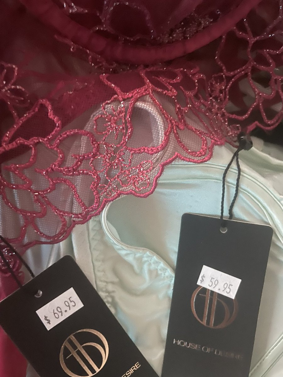 kira2nasty's tweet photo. I wish I had a man who could buy me more lingerie but idk are yall broke? #atl https://t.co/MEMBYZSnzJ