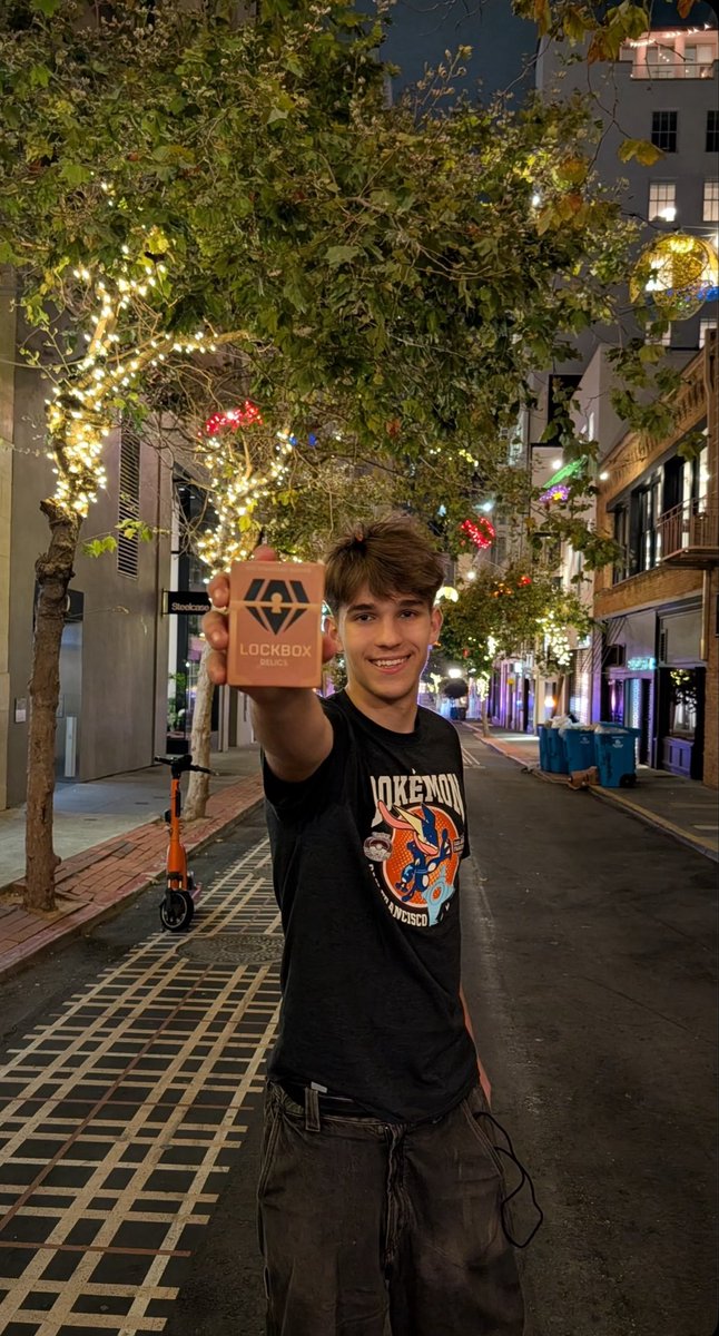 NeddyKosek's tweet photo. Best year of my Pokémon TCG career yet — and I’ve found the perfect brand to represent me 🔐
I’m incredibly proud to announce that I’m officially joining Team LockboxTCG! 🚀
Use code NEDDY5 to support me ❤️
#playpokemon #pokemontcg https://t.co/fM94iqPzh2