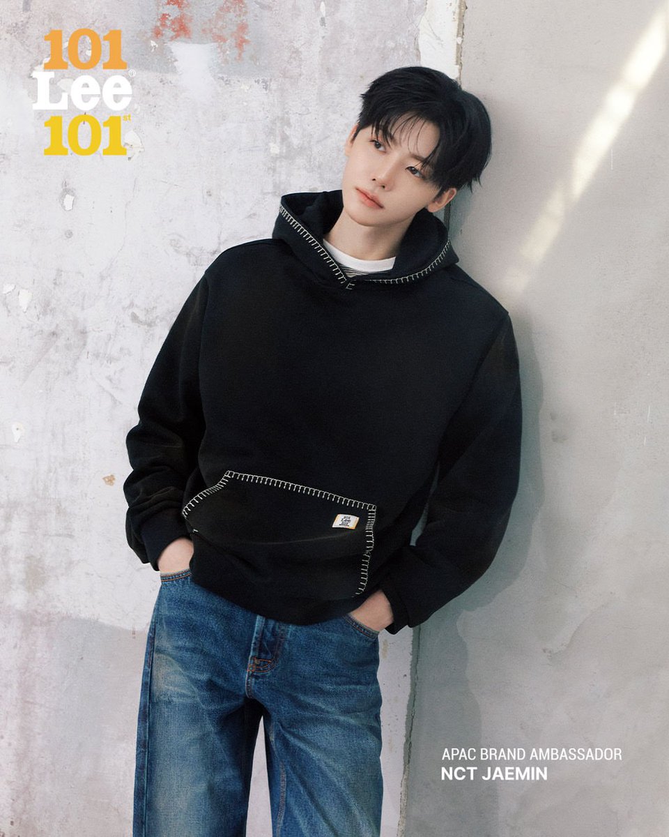 NCTDREAMCENTER's tweet photo. #JAEMIN Lee Jeans https://t.co/T0wJ5L51Gx
