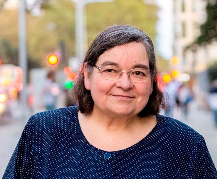 JosepMForne's tweet photo. 3 anys sense la genial lingüista, Carme Junyent. De les seves darreres intervencions destaquem la reivindicació a poder morir amb la pròpia llengua. Els catalans a l'estat espanyol i al francès som ciutadans de segona. Volem deixar de ser-ho. https://t.co/OaLGtir4Bq