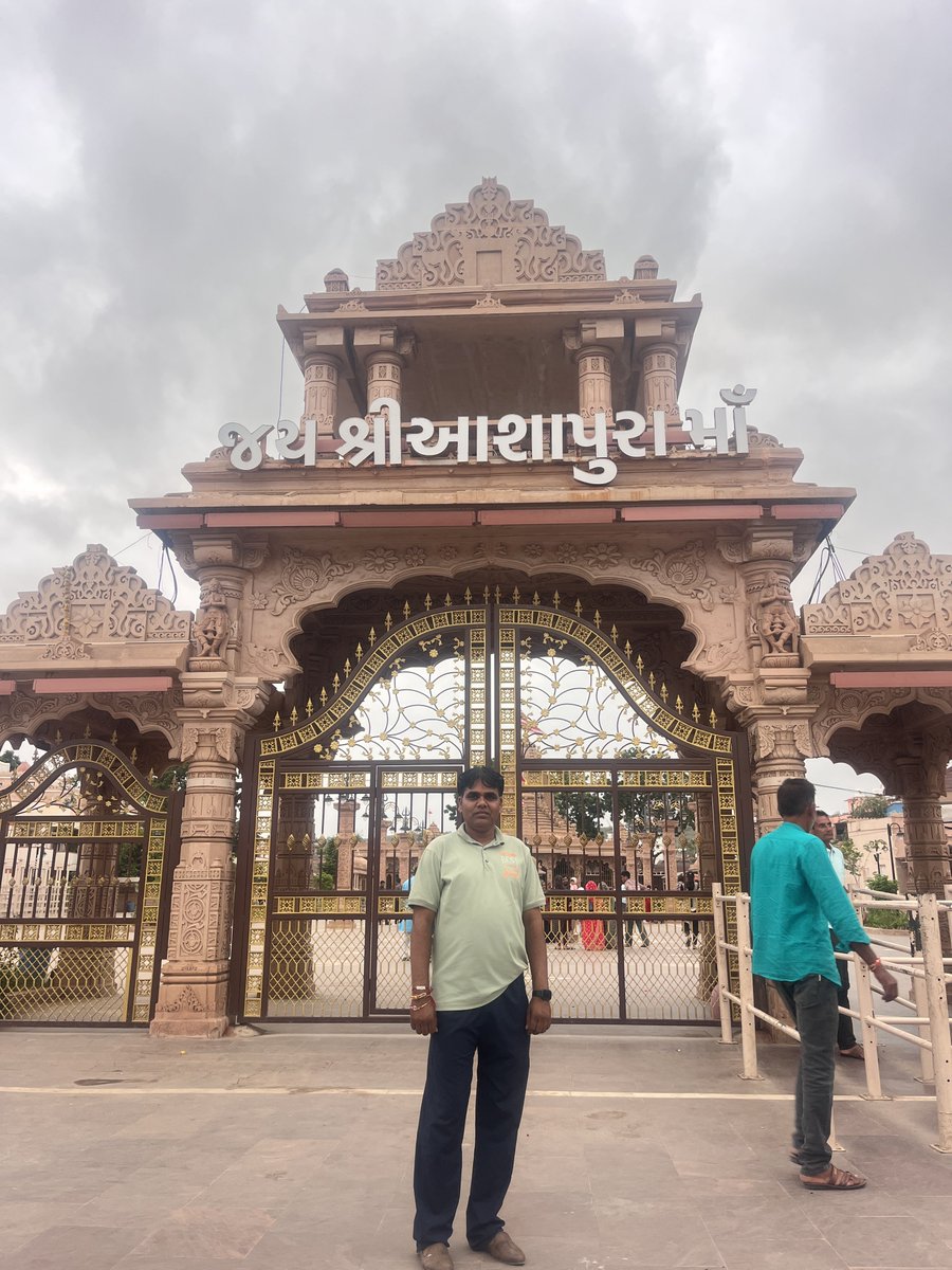 MSabaspur's tweet photo. આશાપુરા માતાનો મઢ કચ્છ https://t.co/9IrLWLPTU0