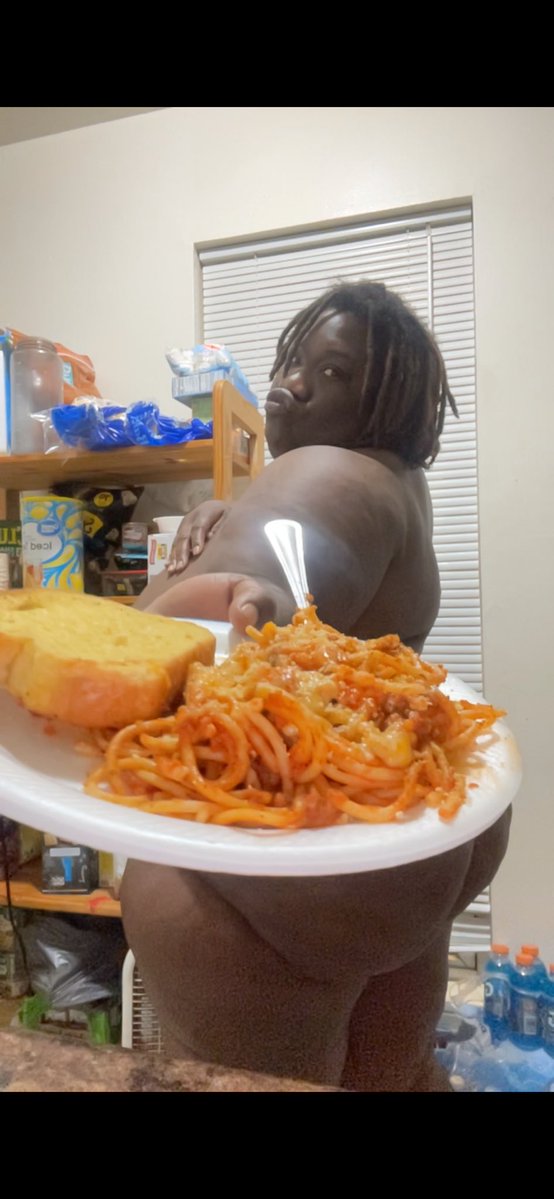 lucydior5829's tweet photo. I made spaghetti for yhu nd da kids dada …. 
https://t.co/P6QySg8Vnr https://t.co/LwCq55nPEX