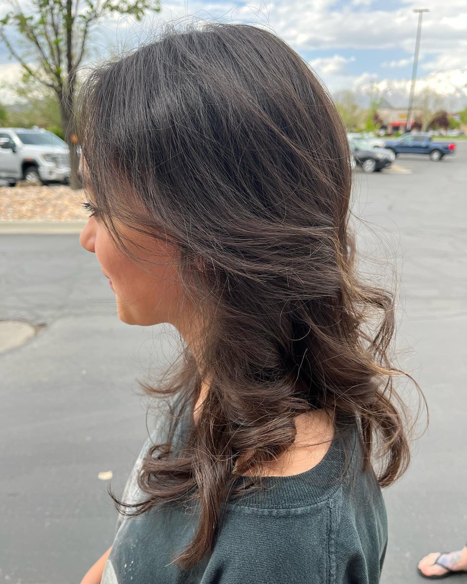 ColleneCaloe's tweet photo. She asked for sweepy bangs and gorgeous textured layers. Safe to say this teenager is pretty happy! https://t.co/JcbH0AhK6y