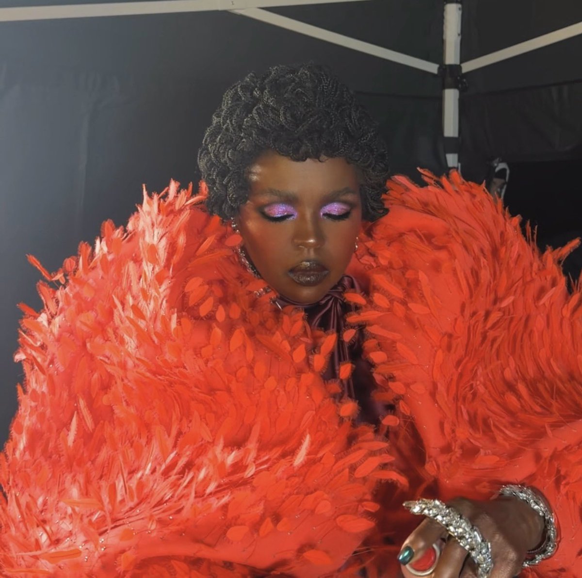 paintedbyesthr's tweet photo. The flyest✨ Ms Lauryn hill glam by me in 🇫🇷 https://t.co/u3JrKoMUIp