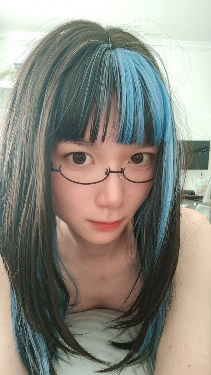 LingRecovery's tweet photo. 团长你别压力我了
我快40岁了
我这个年纪看女人都没有反应
我看见红圈能有什么反应
#男娘 #伪娘 #femboy https://t.co/5kj4oIGbgP