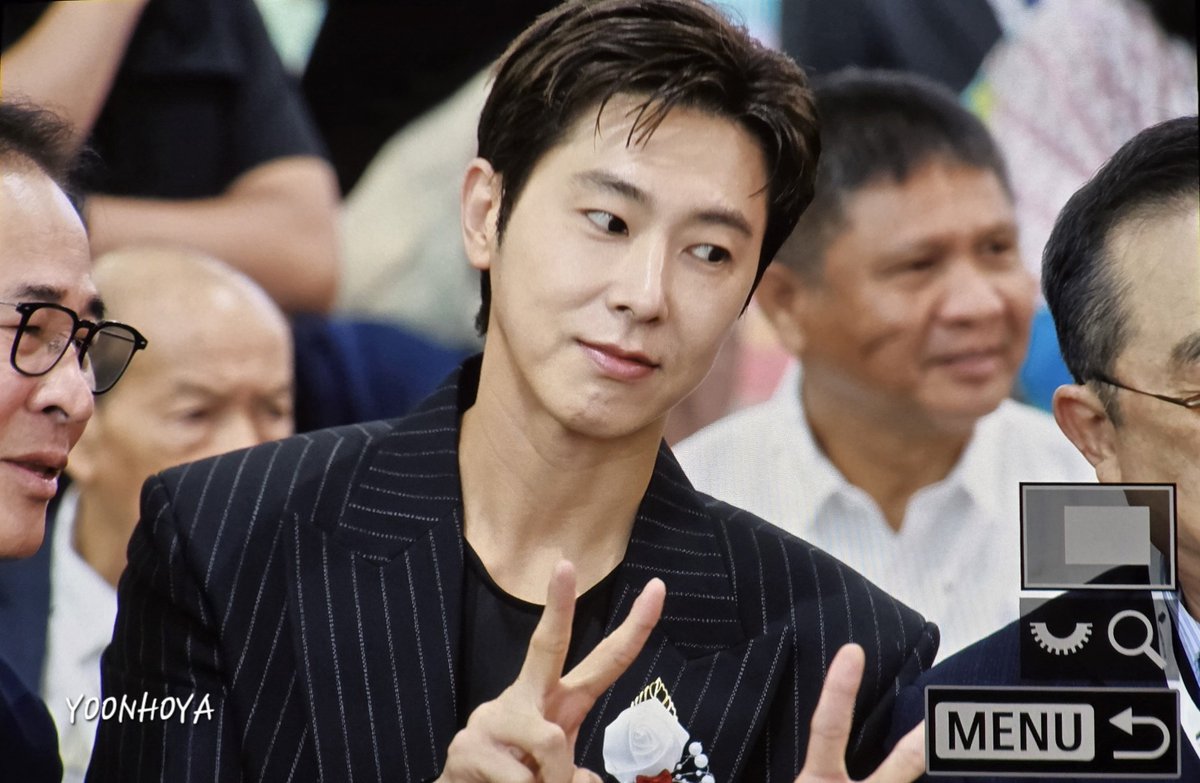 YOONHOYA_COM's tweet photo. 260903 JICC 오프닝 세러모니 윤호 (2)

#유노윤호 #정윤호 #UKNOW #TVXQ! https://t.co/xzVGX4DjWb