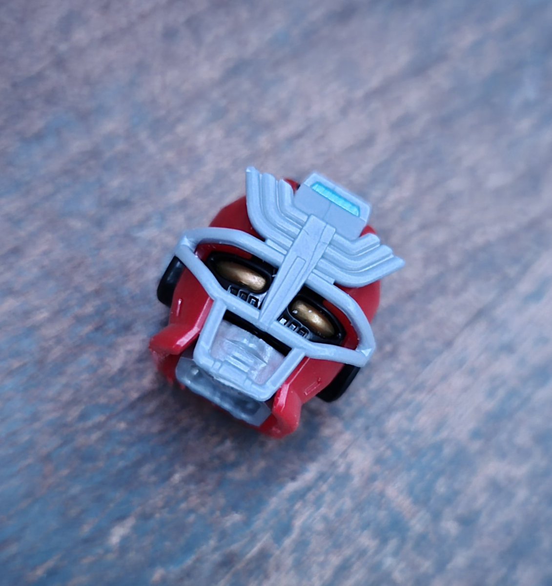 2xC's tweet photo. Tonight I started my first minipla build https://t.co/2N04oD9mli