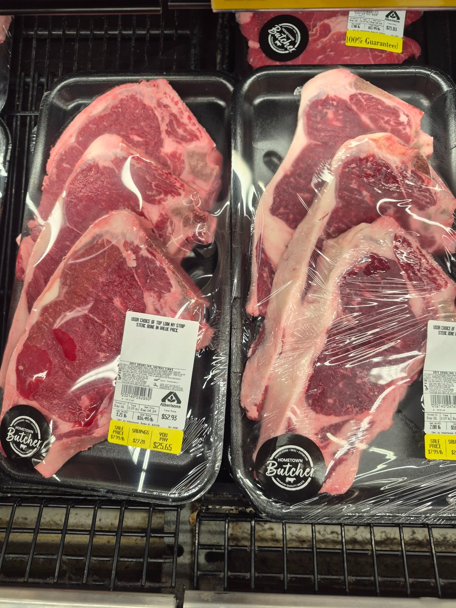 Stizz84's tweet photo. USA steak vs Trump steak lol. https://t.co/oxg0OJoTOg