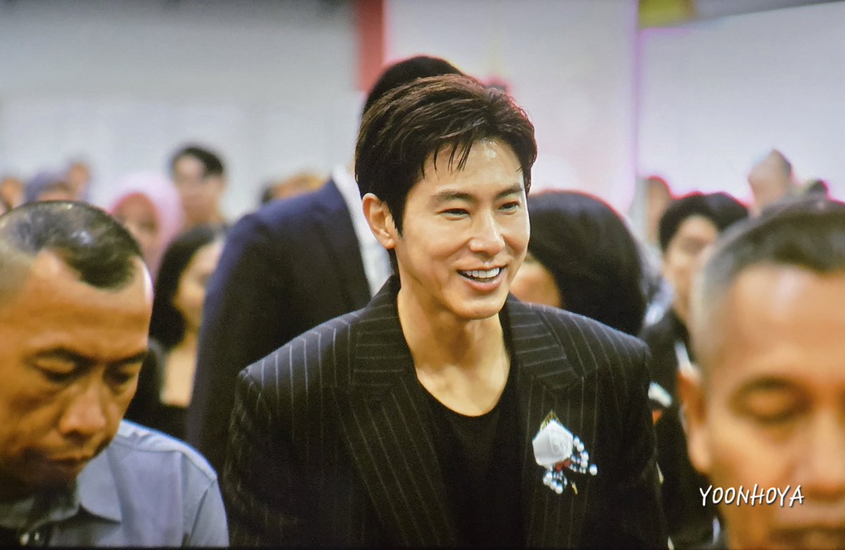 YOONHOYA_COM's tweet photo. 260903 JICC 전시회 관람 윤호

#유노윤호 #정윤호 #UKNOW #TVXQ! https://t.co/ol0jxvgRJb