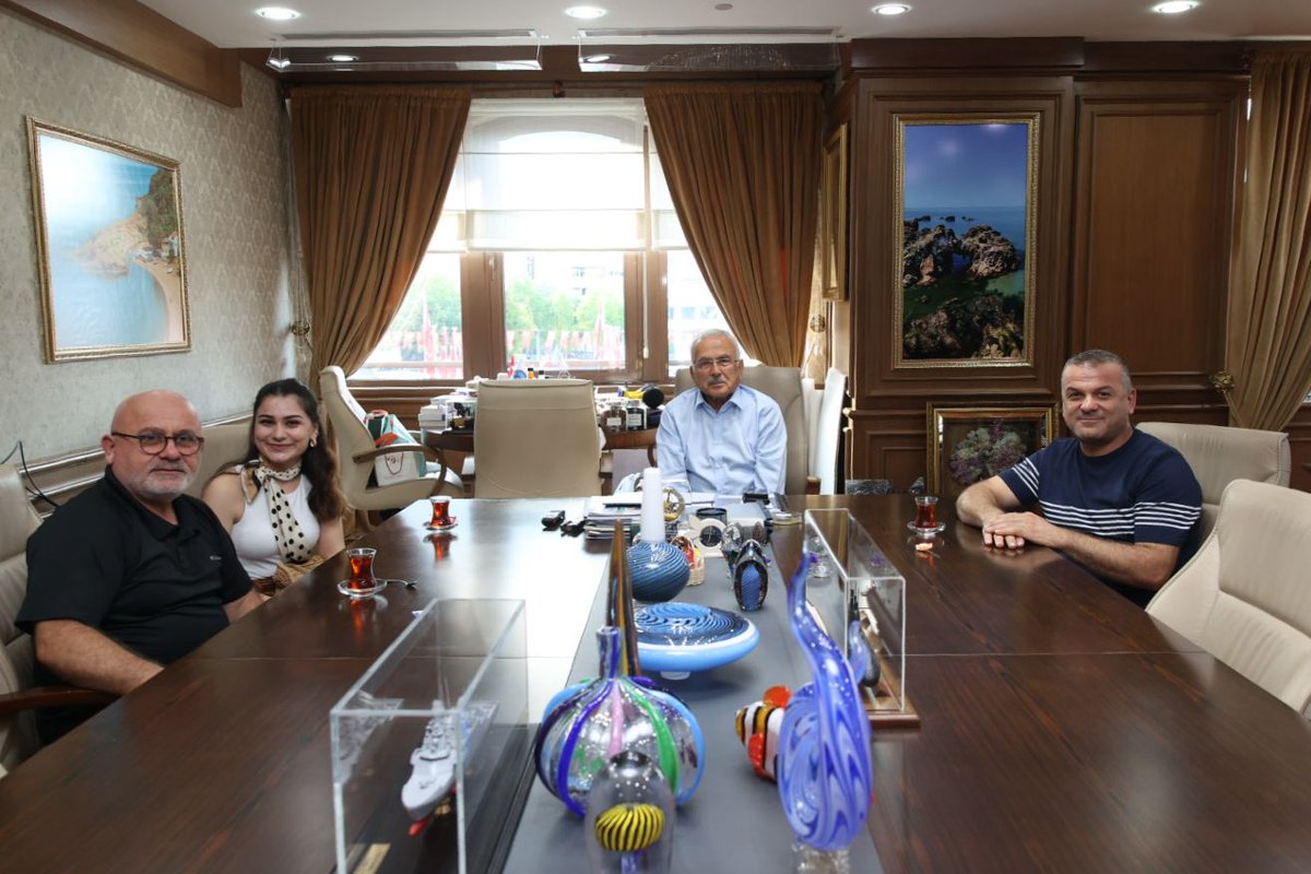 OrduBBld's tweet photo. Gökhan Evcimen, AK Parti Altınordu İlçe Yönetim Kurulu Üyesi Bayram Evcimen ve Dilara Evcimen misafirimiz oldular.  

Değerli misafirlerimize nazik ziyaretleri için teşekkür ederiz. https://t.co/tLfUGlhCx8