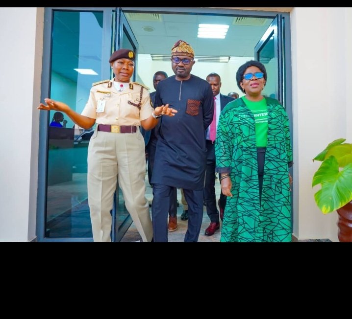 queen_chocochip's tweet photo. A new digital platform has been launched to transform the Comprehensive Expatriate Residence Permit and Aliens Card (CERPAC) application process, making it more seamless, transparent, efficient and user-friendly.
#RenewedHope
#BTOatWork https://t.co/E7dkmebu1P