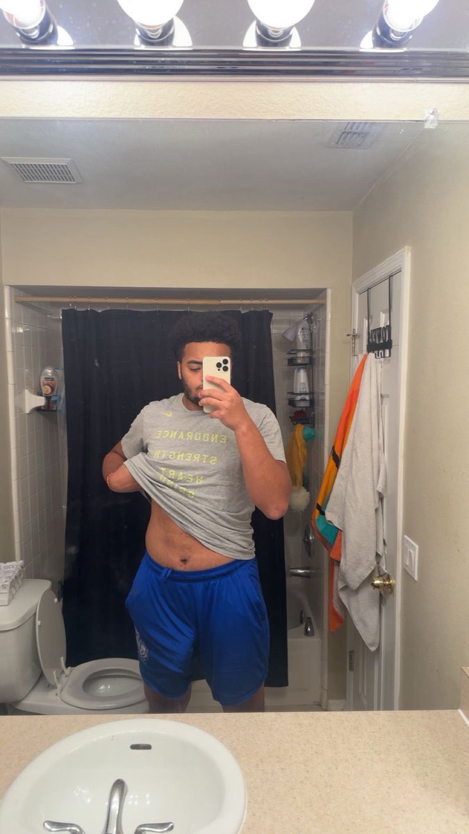 Shelo_Melo's tweet photo. My favorite shorts😔 I need to find these https://t.co/IeaSswf4Bd
