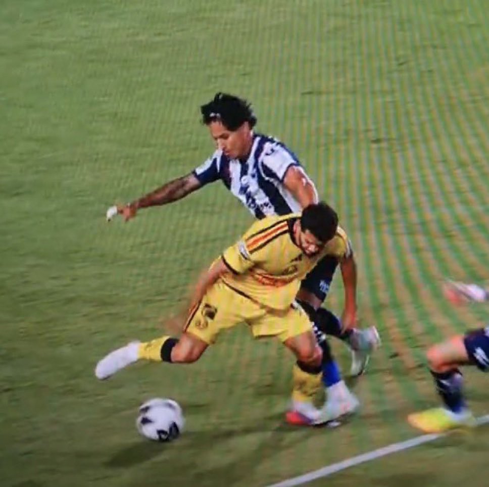 eduuxqs's tweet photo. No penal 🔥🥵😮‍💨 ///////.    PENAL ✅😳🤯 https://t.co/vxpxoiVKlQ