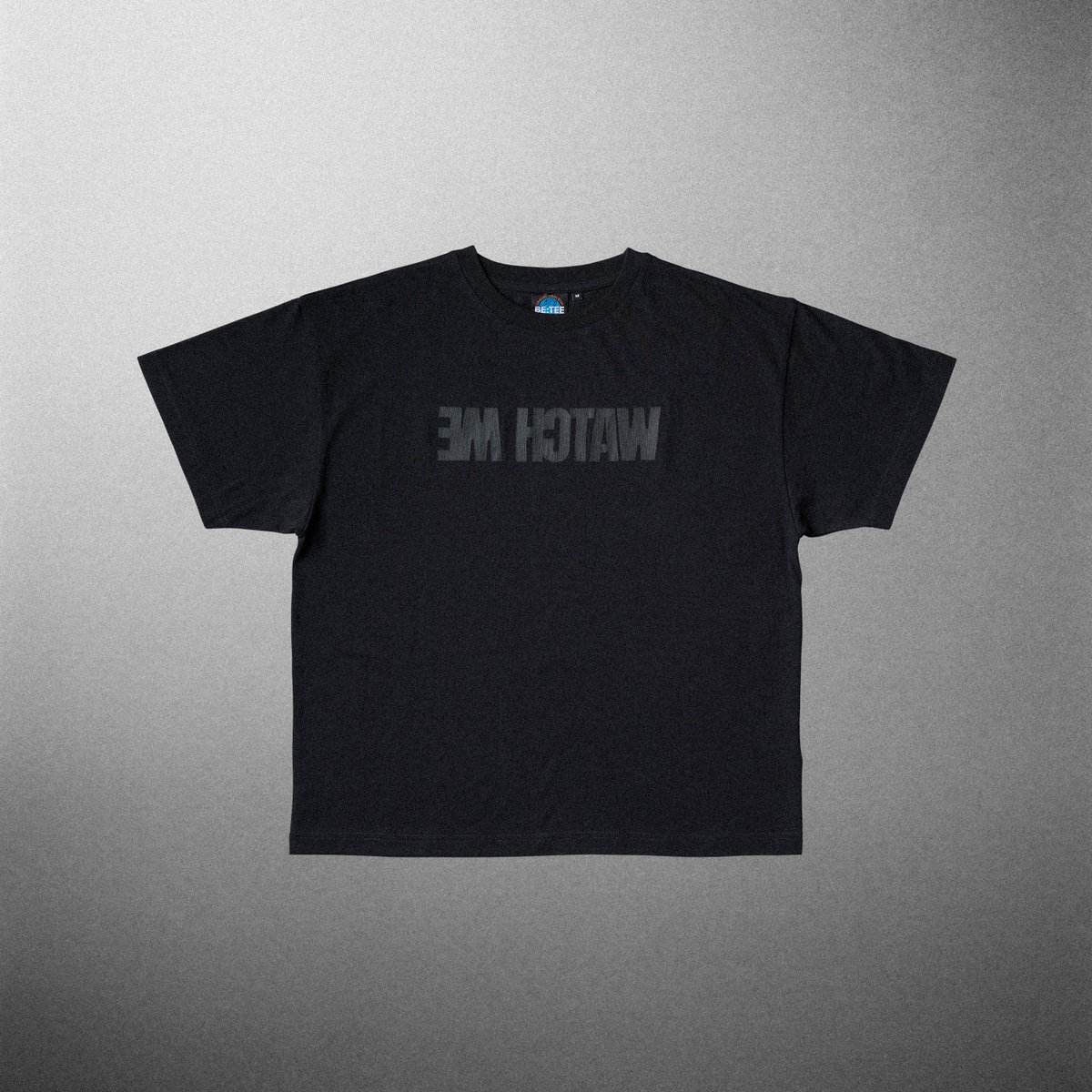 BMSG_MUSIC_SHOP's tweet photo. ►BE:FIRST WORLD SHOWCASE 2026
　”WATCH ME”
　 OFFICIAL MERCHANDISE Online Pre-sale
　[For Overseas Fans]
￣￣￣￣￣￣￣￣￣￣￣￣￣￣￣
Orders are accepted until today.

Pre-sale Period (JST)：
August 26th (Wed) 12:00 PM - September 8th (Tue) 11:59 PM
*This sale is intended for customers residing overseas. Residents of Japan may purchase items from the BMSG SHOP.

Line up：
・BE:FIRST OFFICIAL LIGHT STICK VER.2
・Towel
・T-Shirts S/M/L/XL
・Bandana

🔗Details Below
https://t.co/J58Lfbv2KD

🛒SHOP
https://t.co/4Rg07Lxcyj

#BF_World2026
#BF_WorldShowcase2026
#BEFIRST