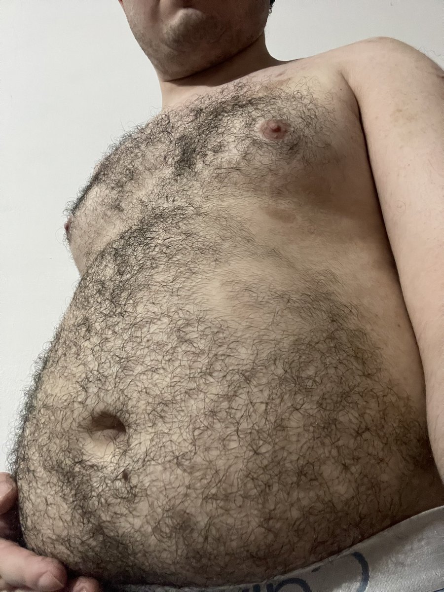 Phattxican's tweet photo. You think i’m wide or i’m still thin?  🤔 https://t.co/kOU3wtnWRu
