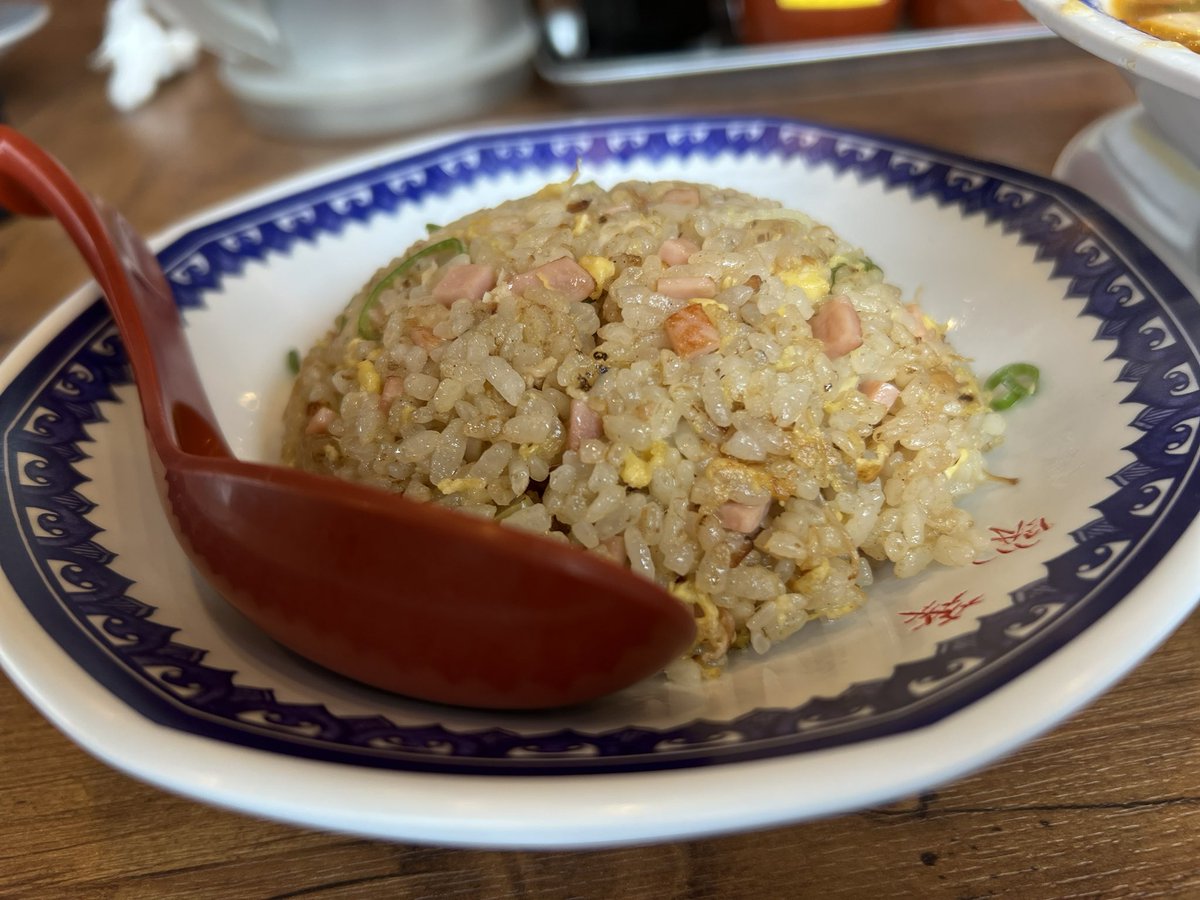 ymg_504's tweet photo. サイカラーメン大
半チャーハン https://t.co/SkzjqvAzXR