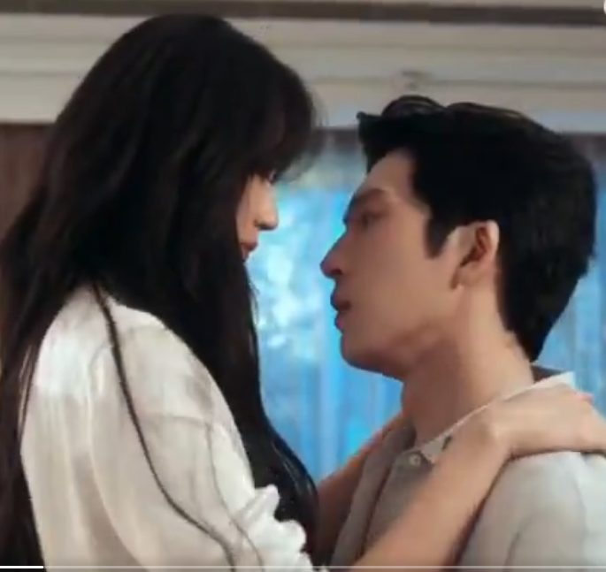 lifequeensize11's tweet photo. Episode 15 🥹🤍 After all the toxicity and jerk behaviour, seeing Luke so soft and vulnerable with Flora hits differently. The longing, their love, and knowing how they met… this episode was everything. 🌸

#TheEarlySpring https://t.co/xeG4mnJZcM