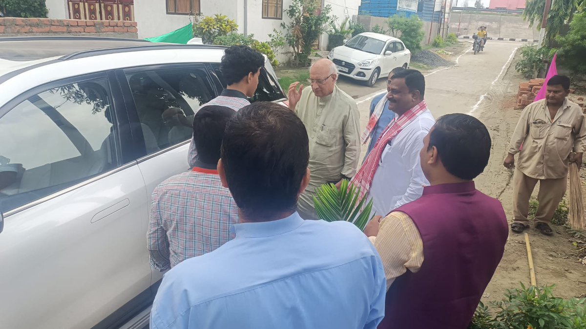VBMediaSiwan's tweet photo. #विद्या_भारती के माननीय राष्ट्रीय अध्यक्ष 
#डॉ_रवीन्द्र_कान्हेरे जी के उत्तर बिहार प्रांत के तीन दिवसीय प्रवास पर मुजफ्फरपुर पहुंचे।
 
 #VBMEDIA #विद्या_भारती
#VideoBharati 
@VidyaBharatiIN https://t.co/nobXuFMMCT